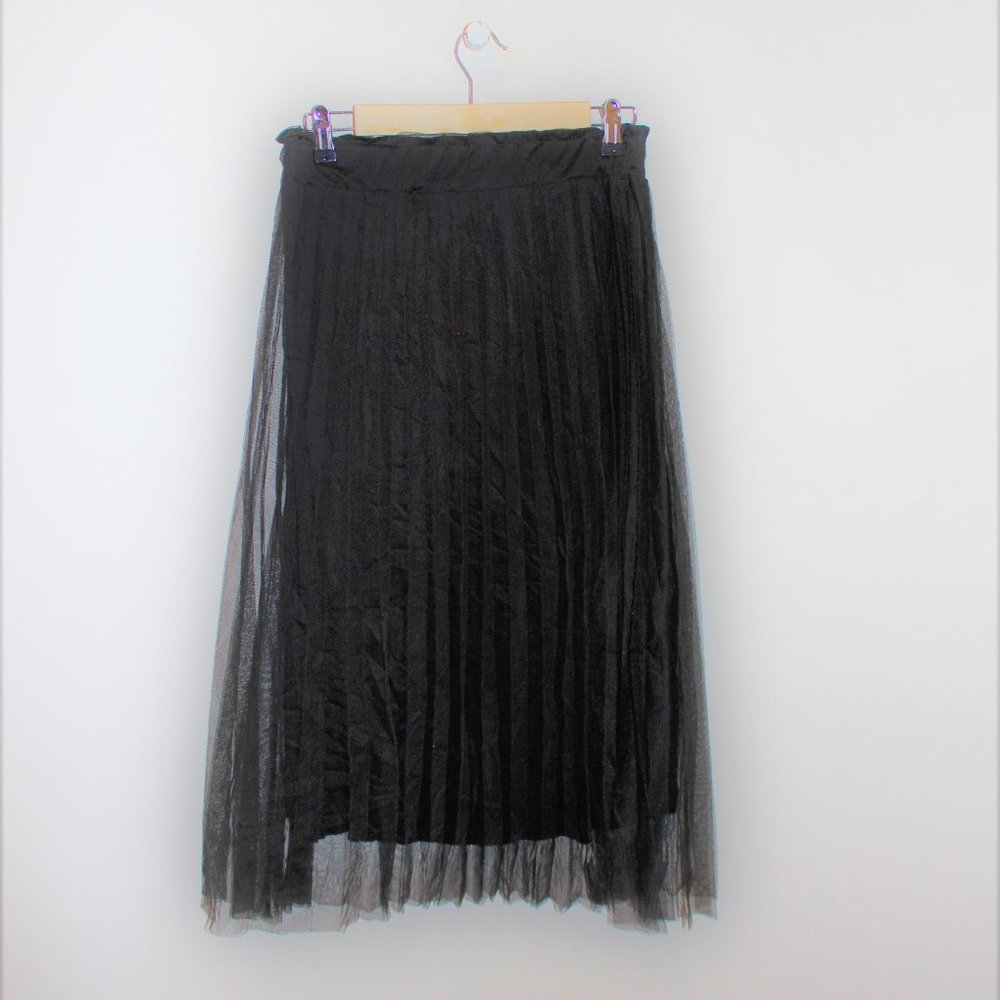 Keslem || Mesh-layer Black Skirt